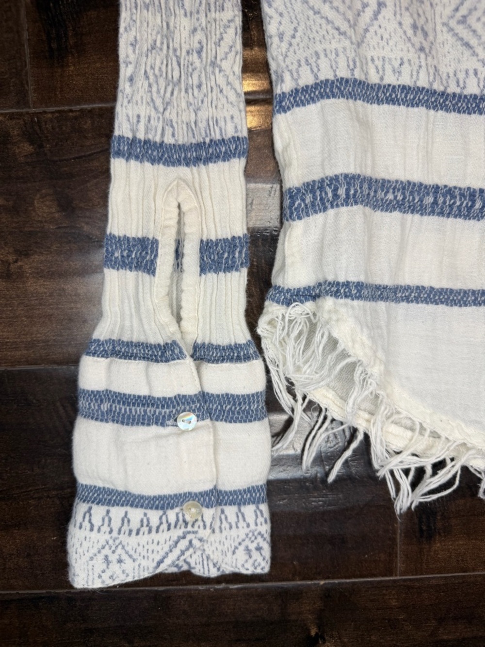 MADE 100% Cotton Embroidered Fringe Hem Shirt - Size Large - Picture 12 of 15